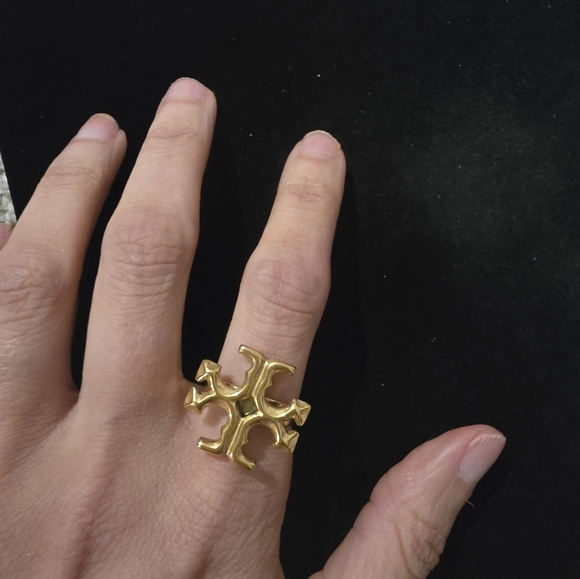 Fashion Gold Logo Ring - Picture 5 of 7
